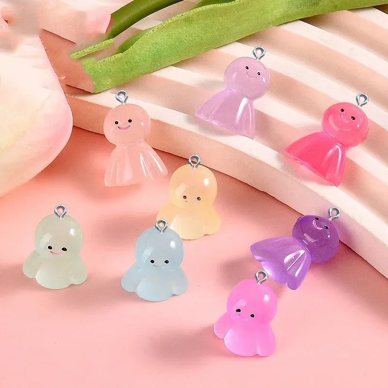 10Pcs 어둠 속에서 빛나는 만화 인형 수지 참 빛나 - Resin Craft Supplies 리뷰 및 가격